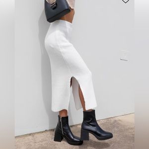 NWT - ZANNA MIDI SKIRT WHITE